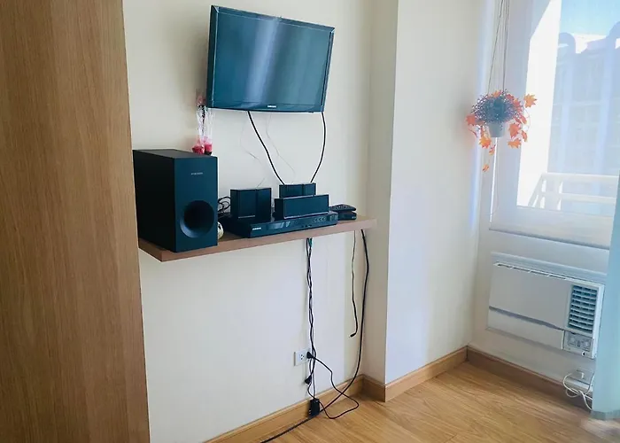 Azure Urban A10 Near Airport And Sm Bicutan+ Free Wifi *