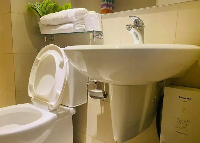 Azure Urban A10 Near Airport And Sm Bicutan+ Free Wifi * Manila