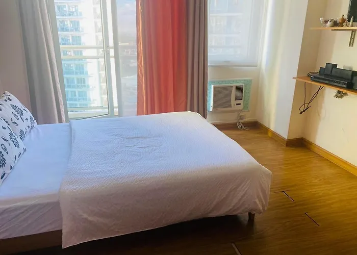 Azure Urban A10 Near Airport And Sm Bicutan+ Free Wifi *
